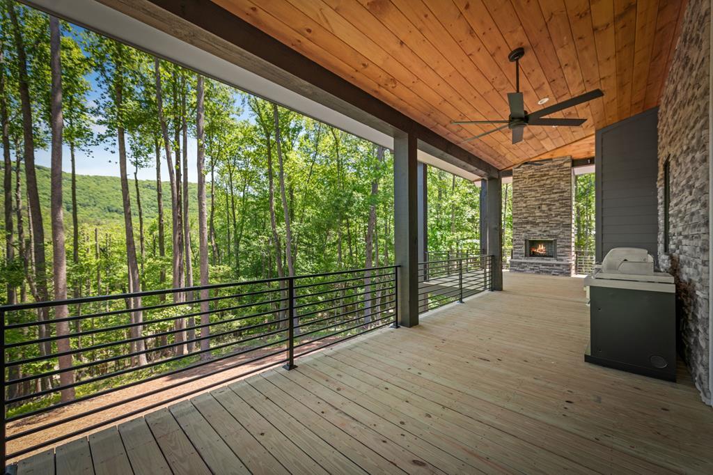 172 Grand Oaks Trail