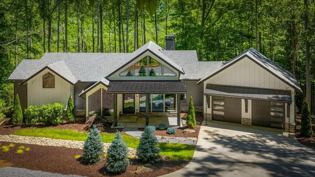 172 Grand Oaks Trail