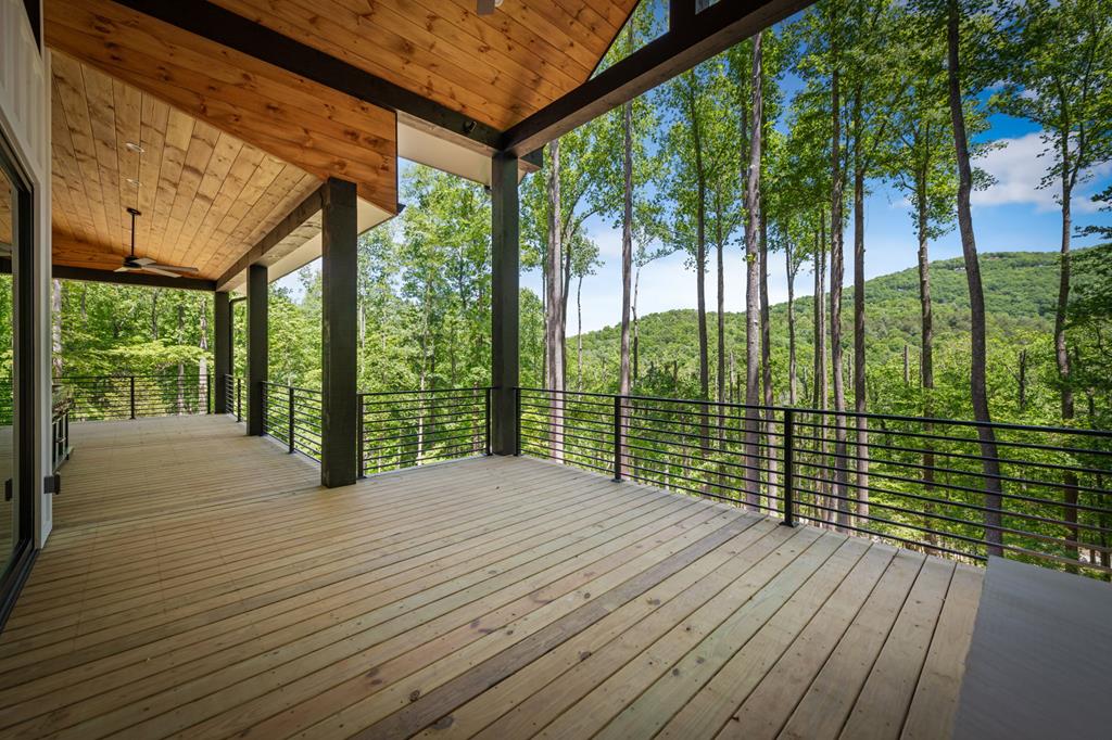 172 Grand Oaks Trail