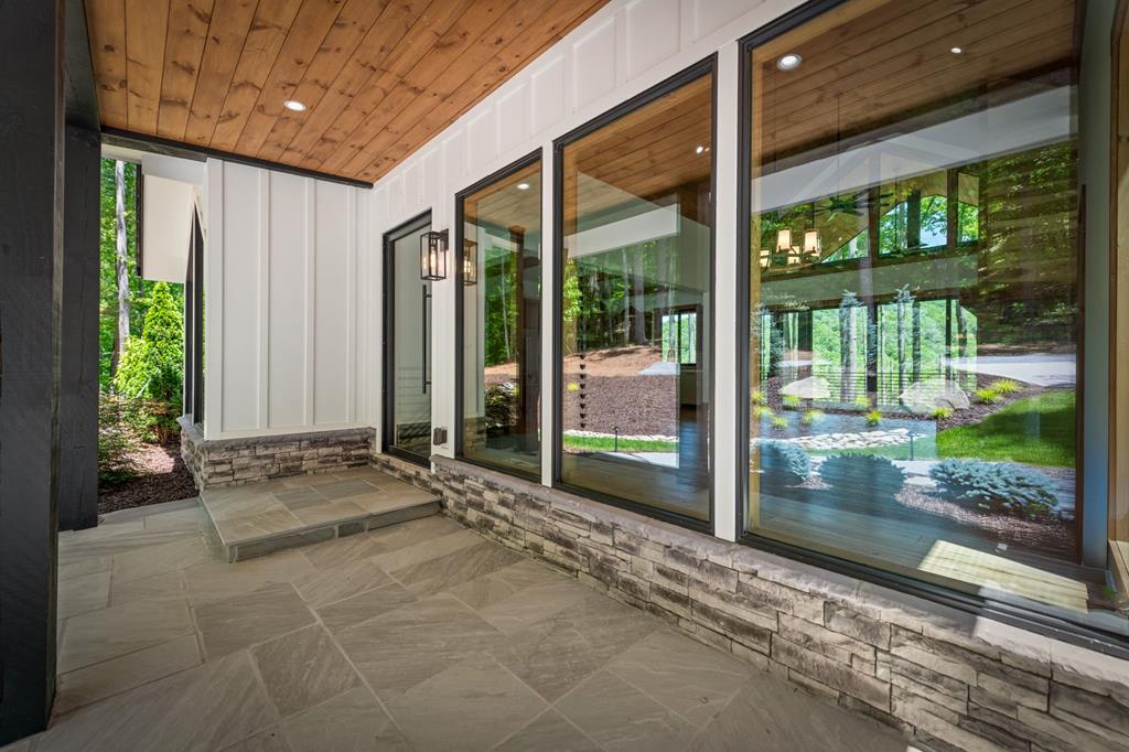 172 Grand Oaks Trail