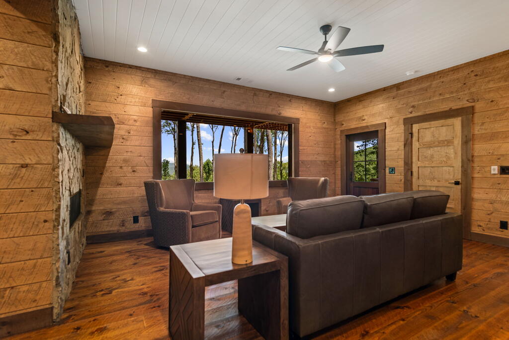 210 Hemptown Overlook