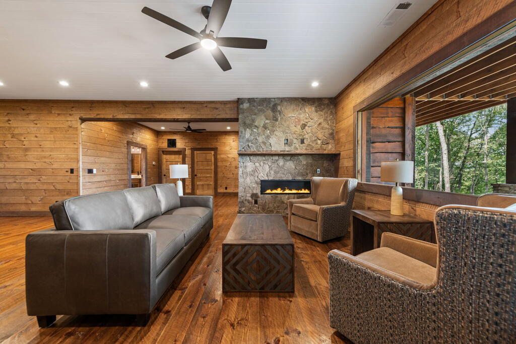 210 Hemptown Overlook