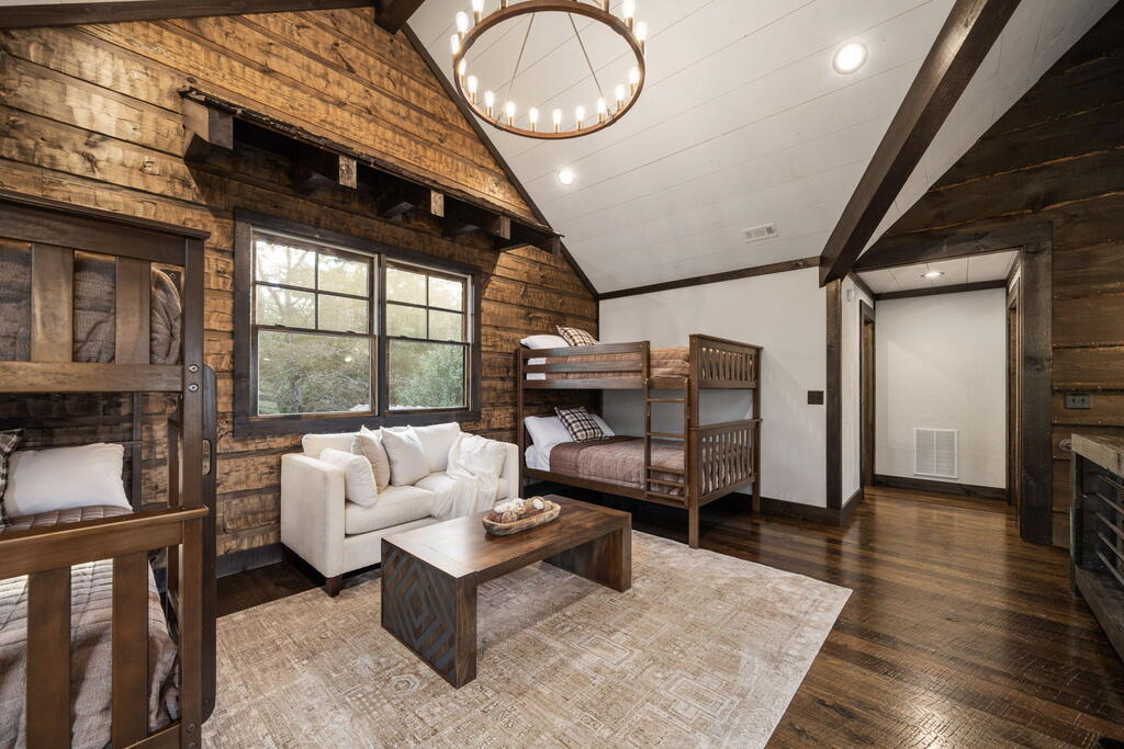 13 Hope Drive