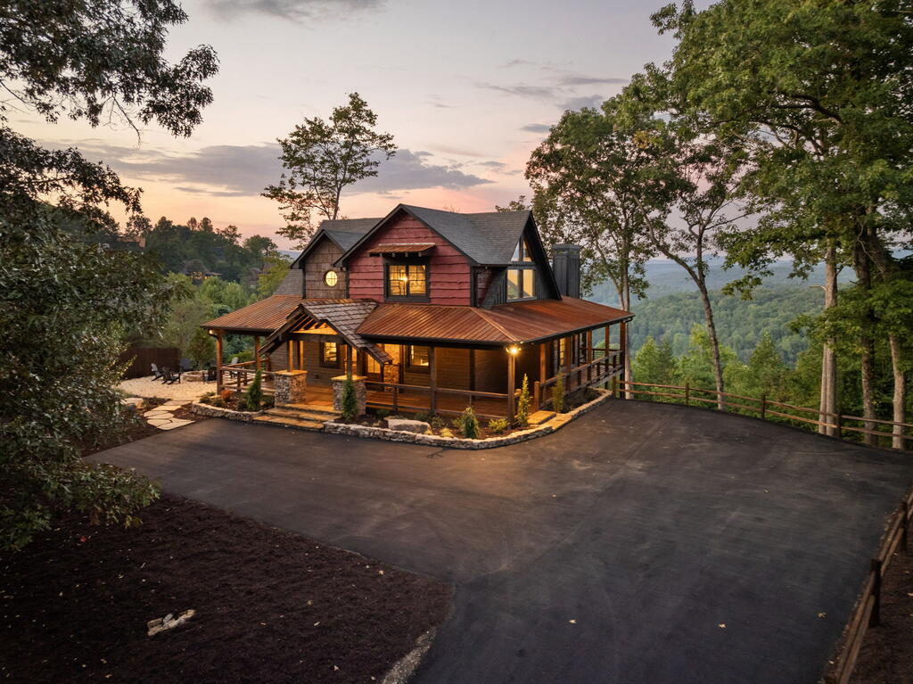 13 Hope Drive