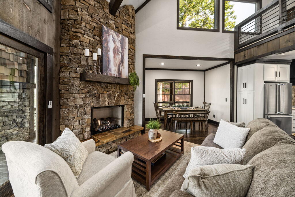 13 Hope Drive