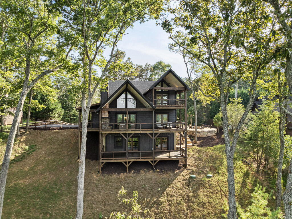 13 Hope Drive
