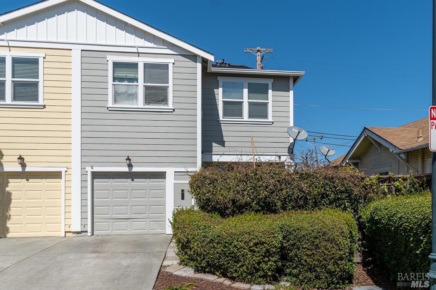 928 Aston Ave