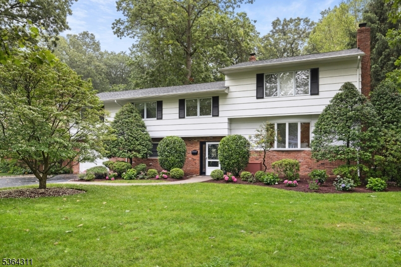 2242 Shawnee Path