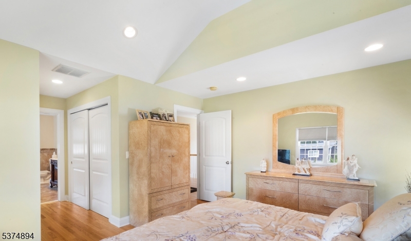11 Oleander Way