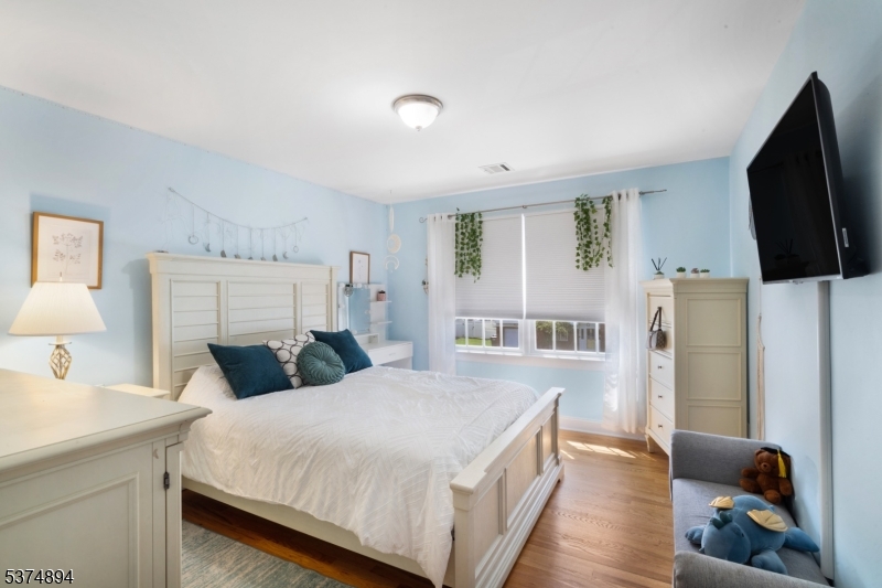 11 Oleander Way