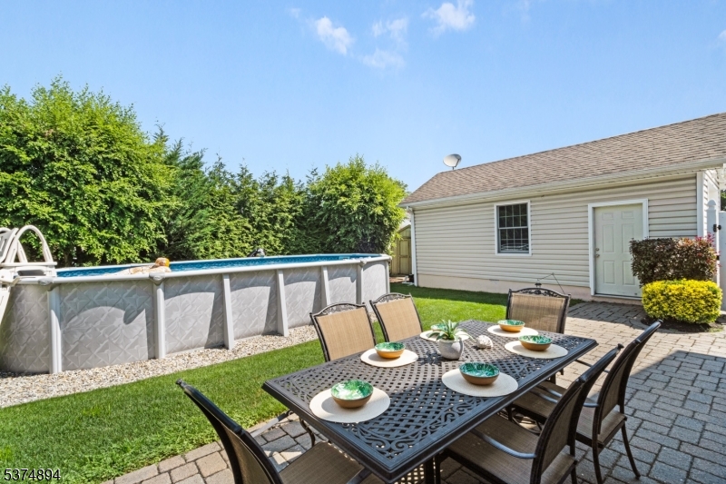11 Oleander Way