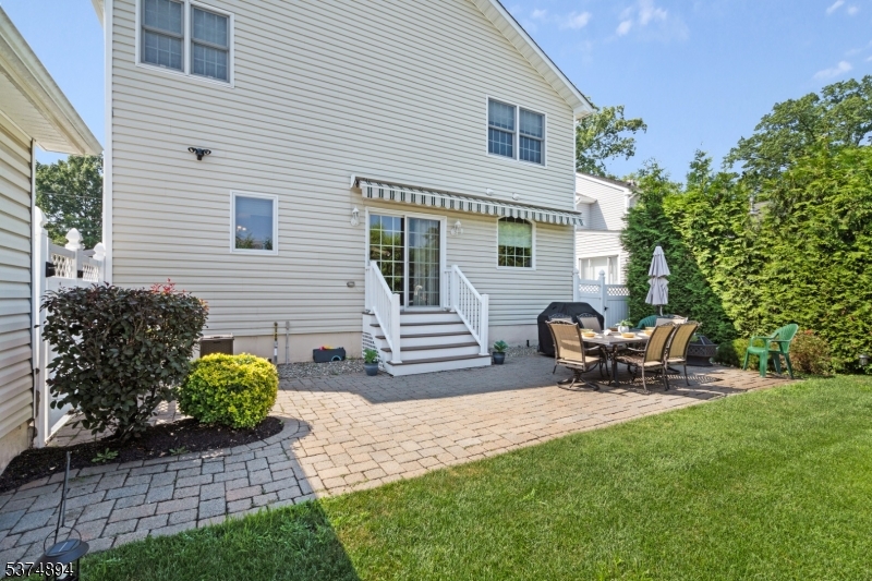 11 Oleander Way