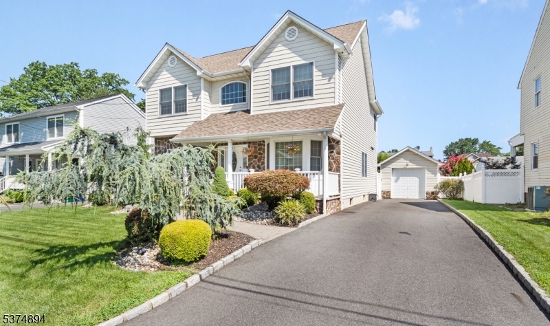 11 Oleander Way