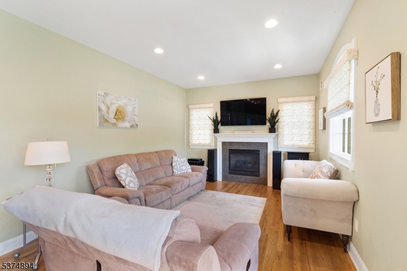11 Oleander Way