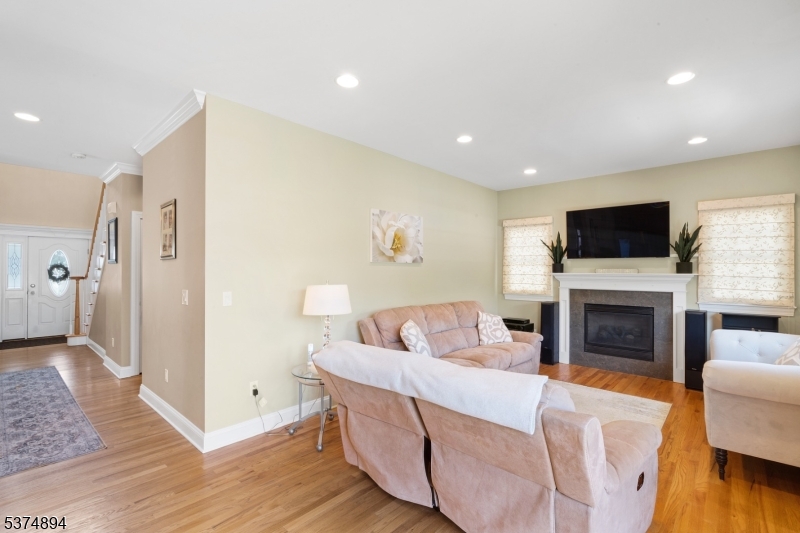 11 Oleander Way