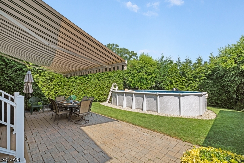 11 Oleander Way