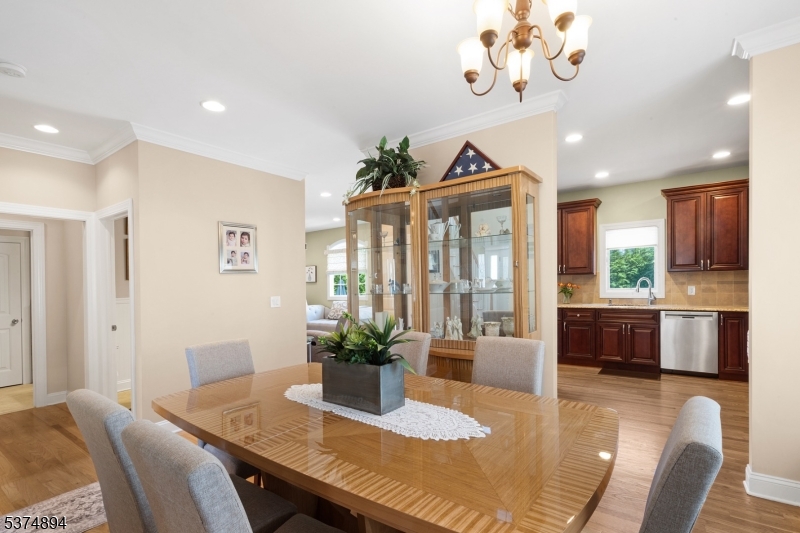 11 Oleander Way