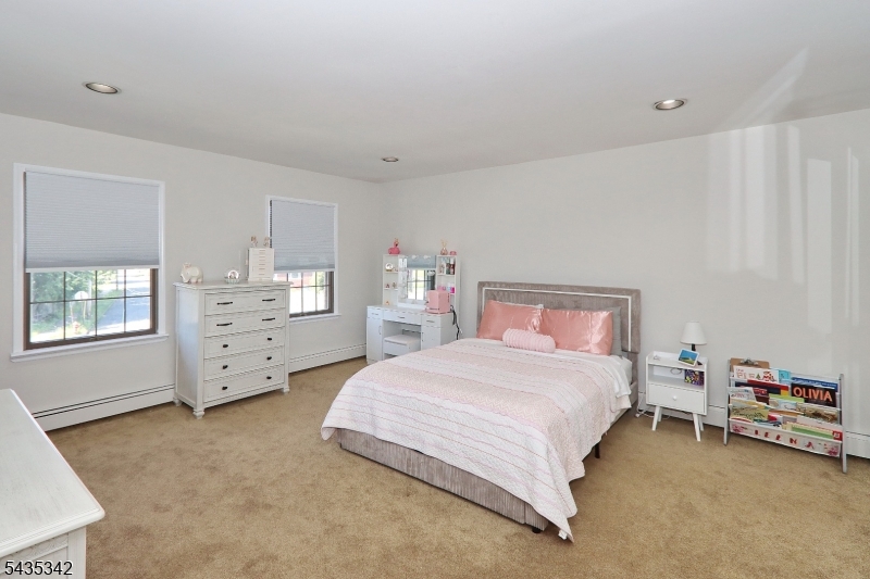 400 Madison Hill Rd