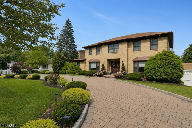 400 Madison Hill Rd