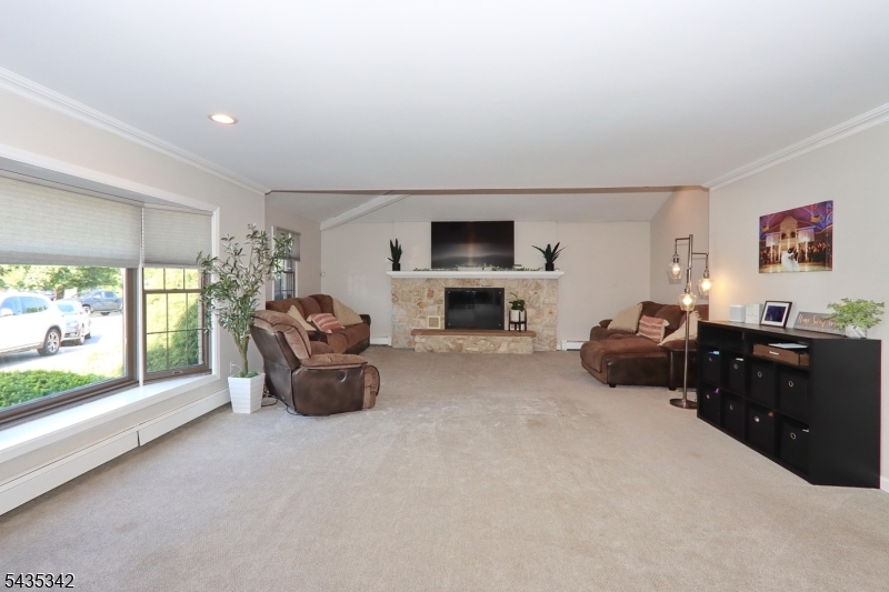 400 Madison Hill Rd