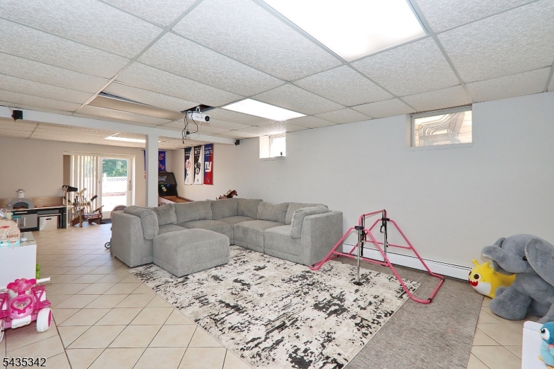 400 Madison Hill Rd