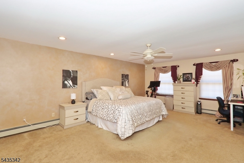 400 Madison Hill Rd