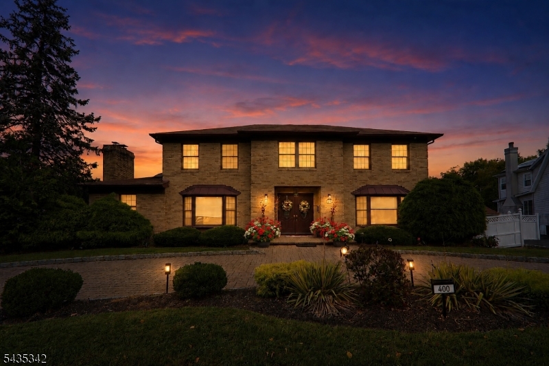 400 Madison Hill Rd