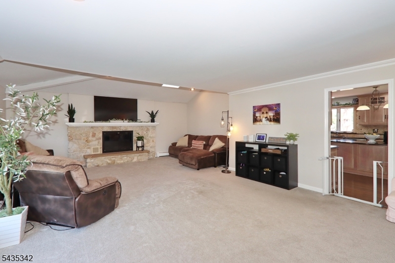 400 Madison Hill Rd
