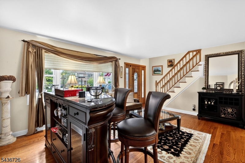 37 Hall Dr