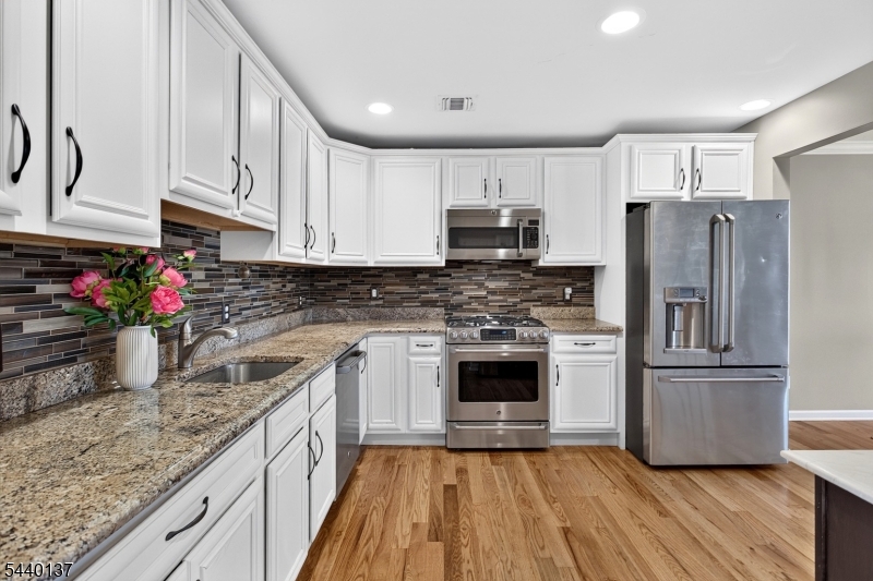 3 Harvey Ct 3