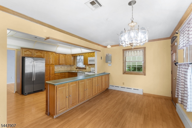 54 Canterbury Dr