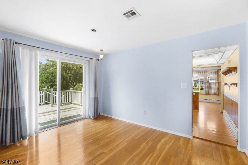 54 Canterbury Dr