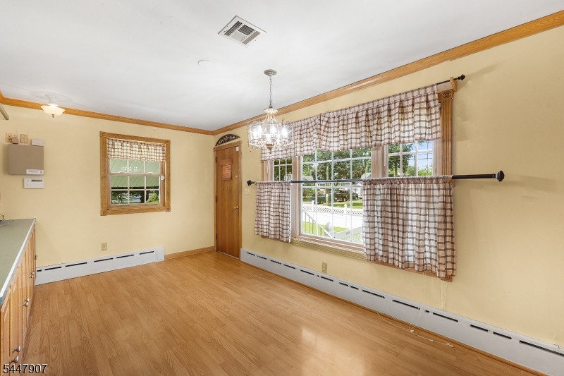54 Canterbury Dr