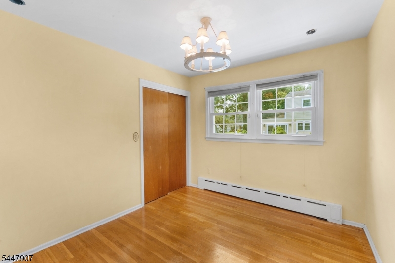 54 Canterbury Dr