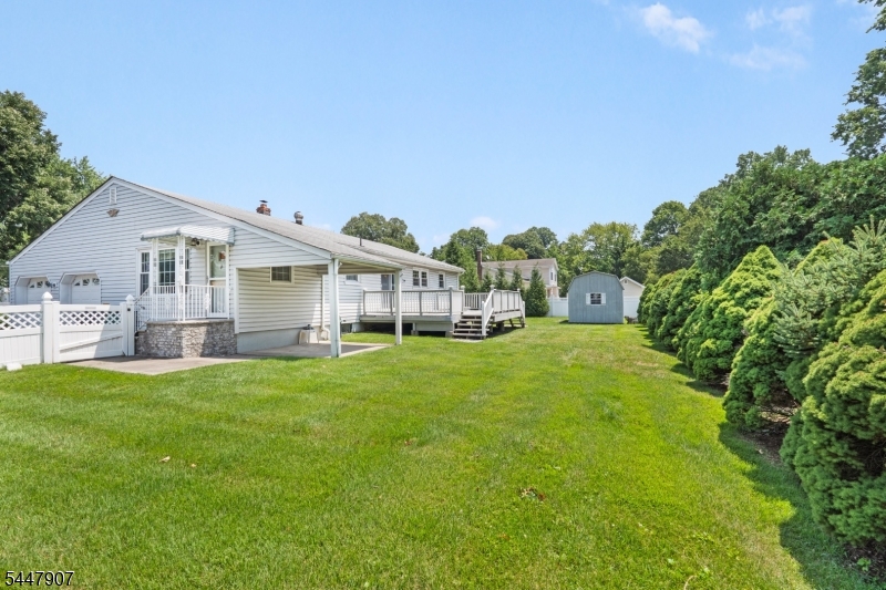 54 Canterbury Dr