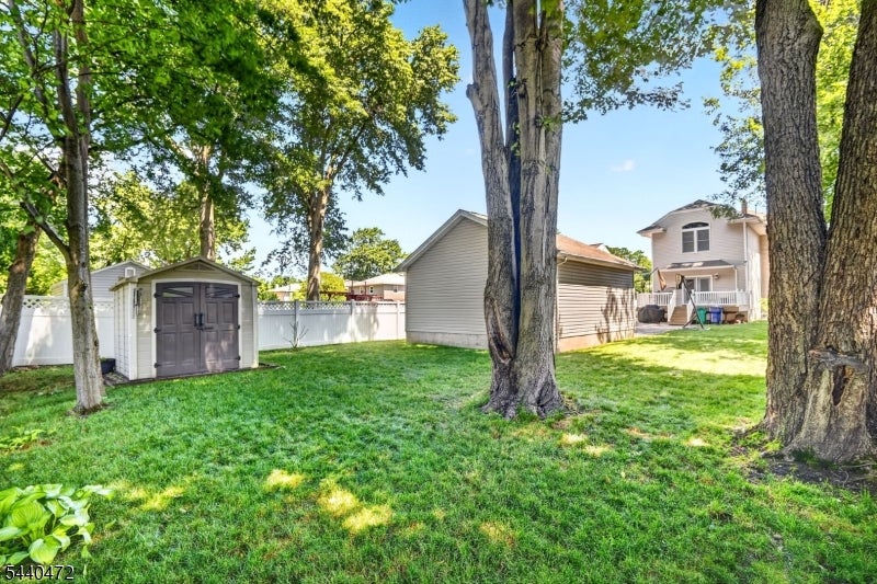 123 Gibson Blvd