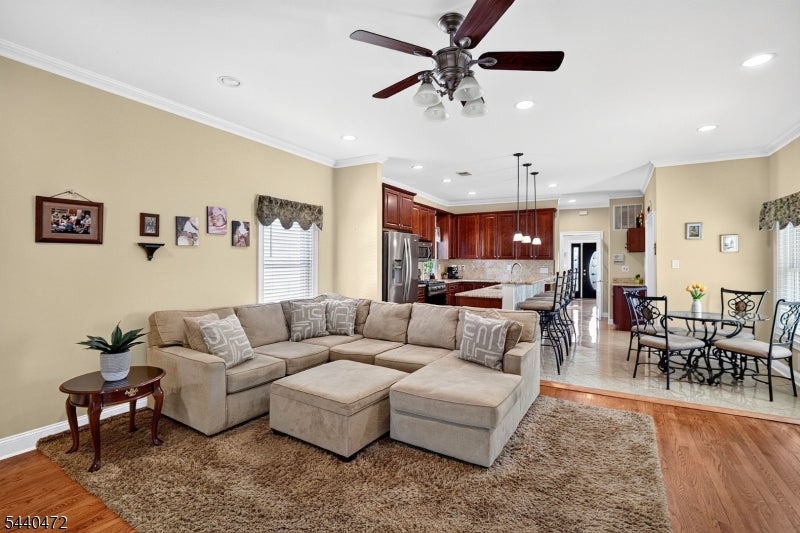 123 Gibson Blvd
