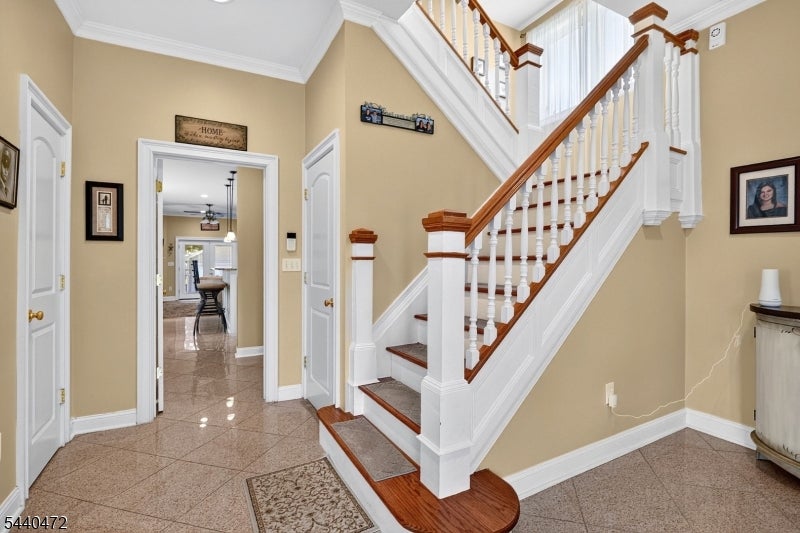 123 Gibson Blvd