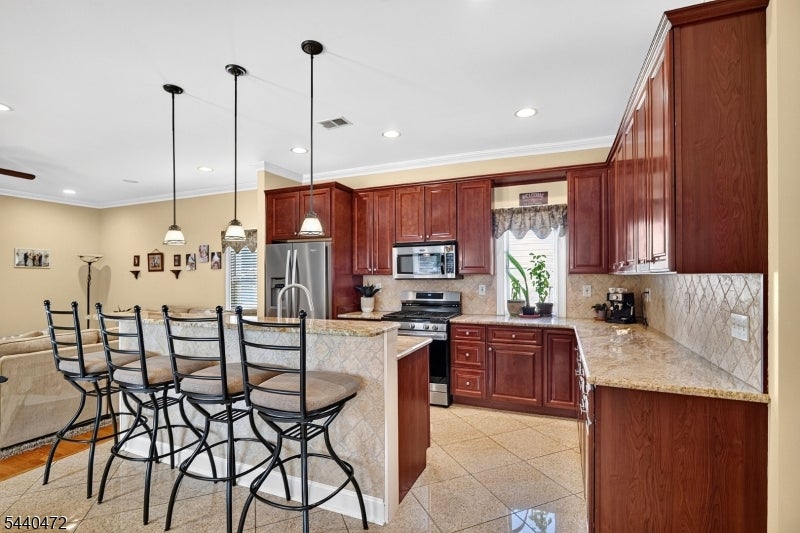 123 Gibson Blvd