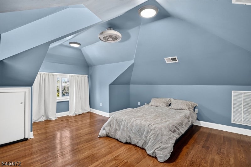 123 Gibson Blvd