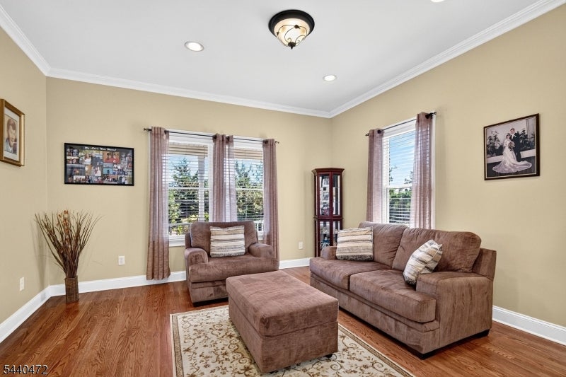 123 Gibson Blvd