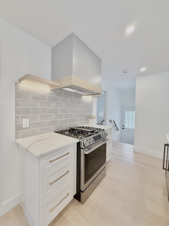 142 Bacon St