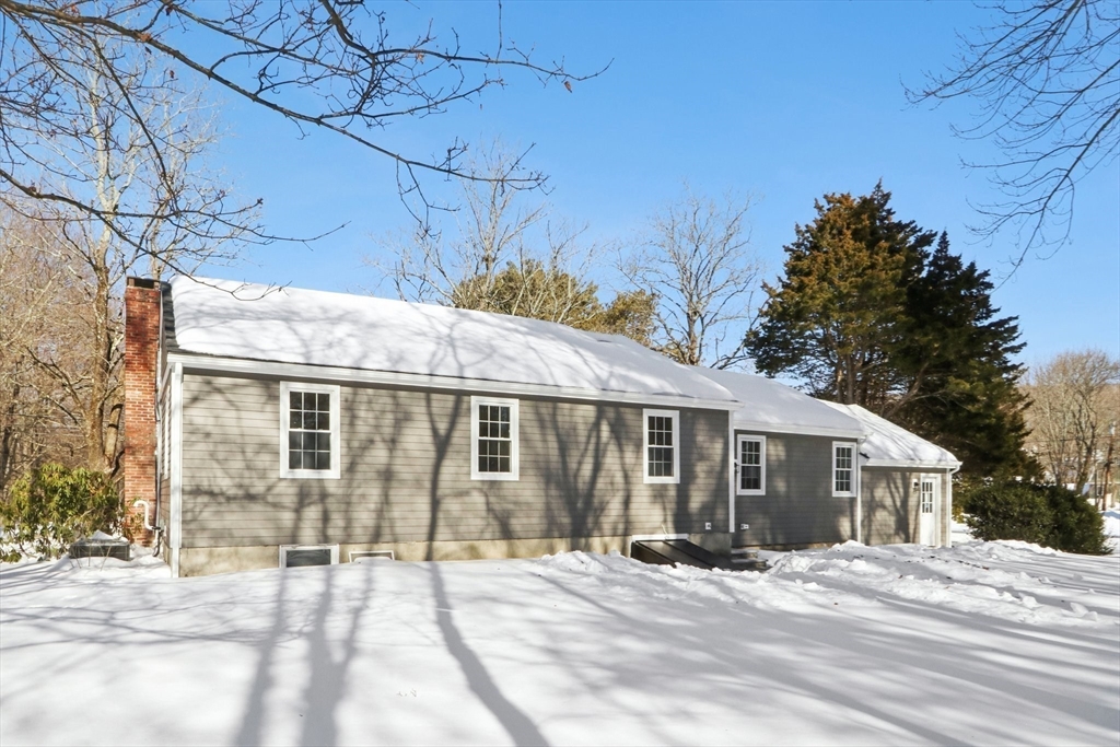 142 Bacon St