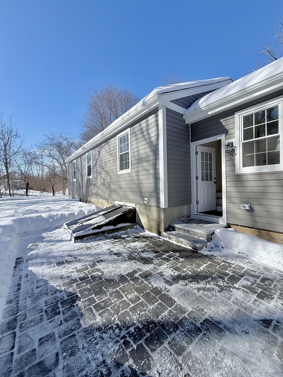 142 Bacon St