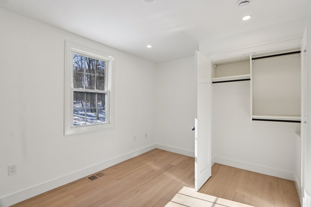 142 Bacon St
