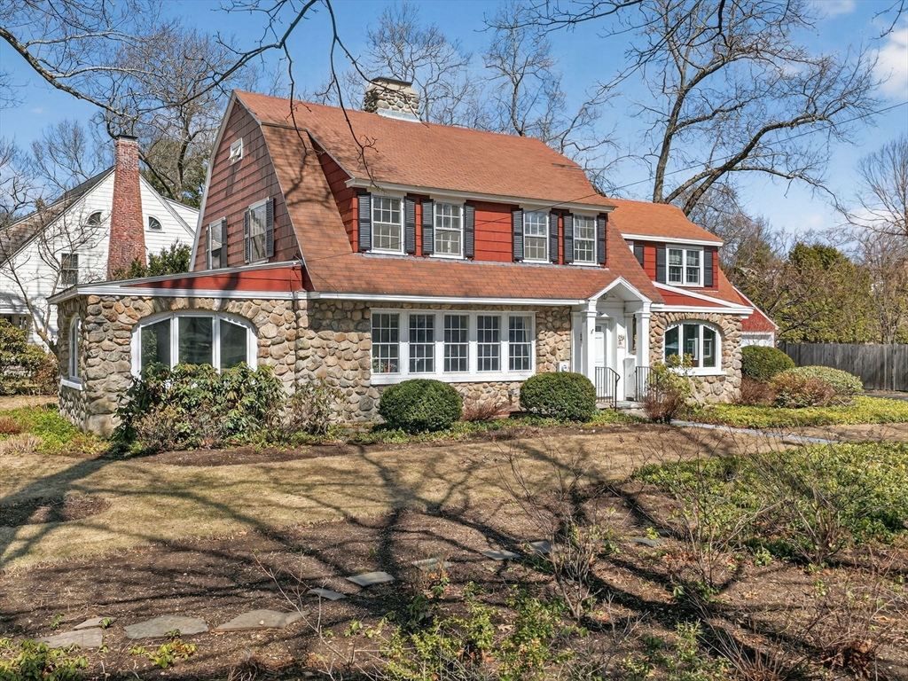 4 Fiske Rd