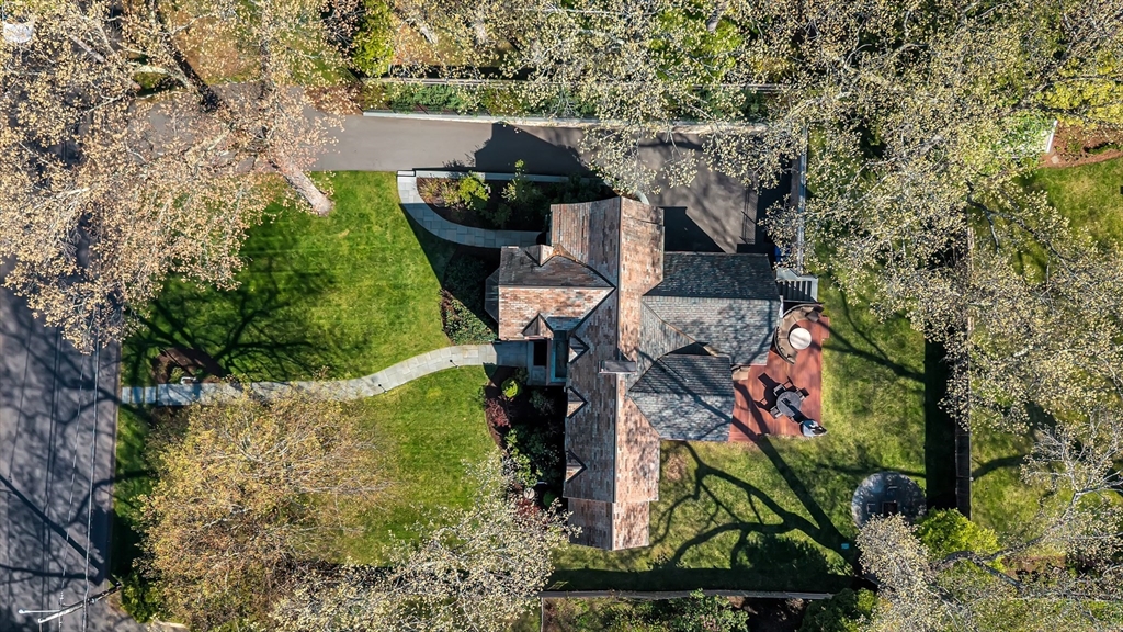 28 Emerson Rd