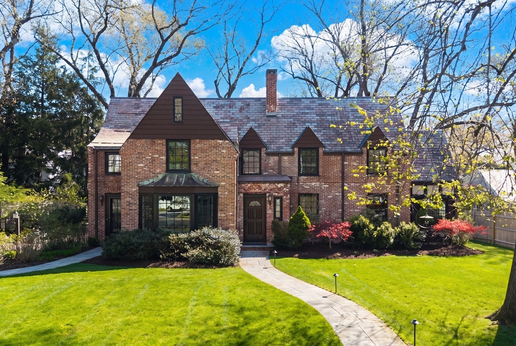28 Emerson Rd