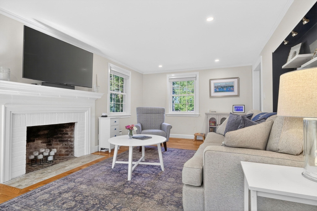 24 College Rd