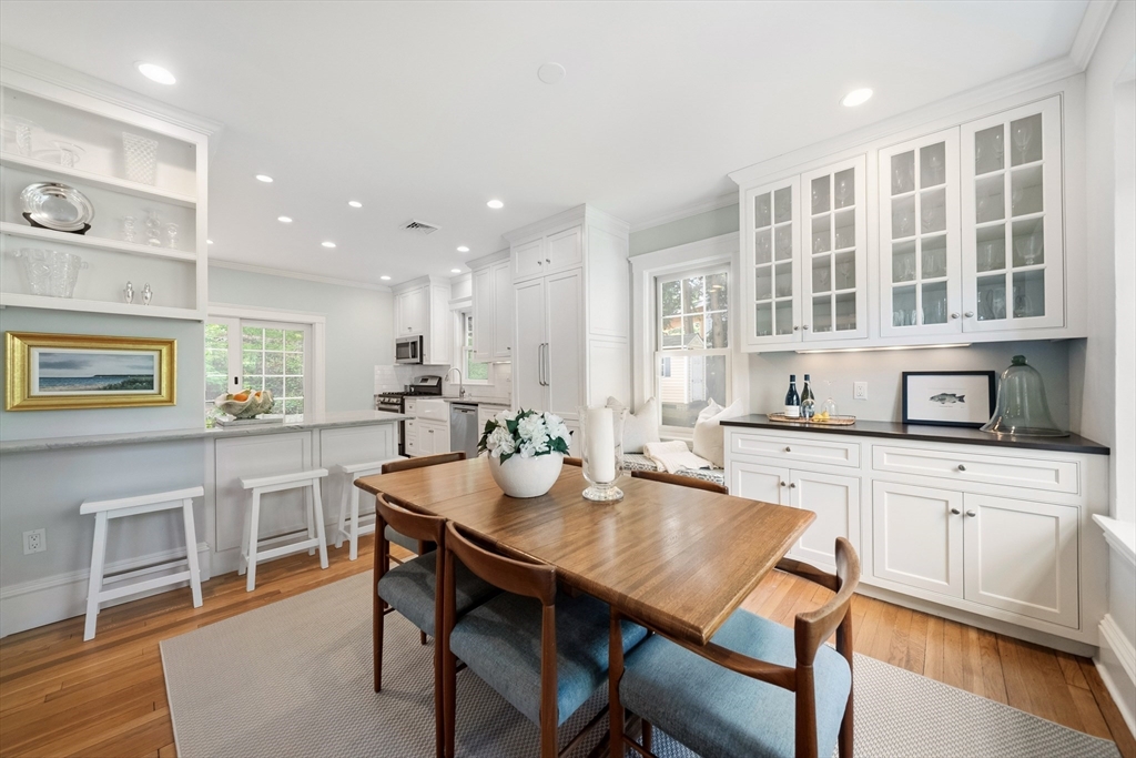 25 Riverdale Rd